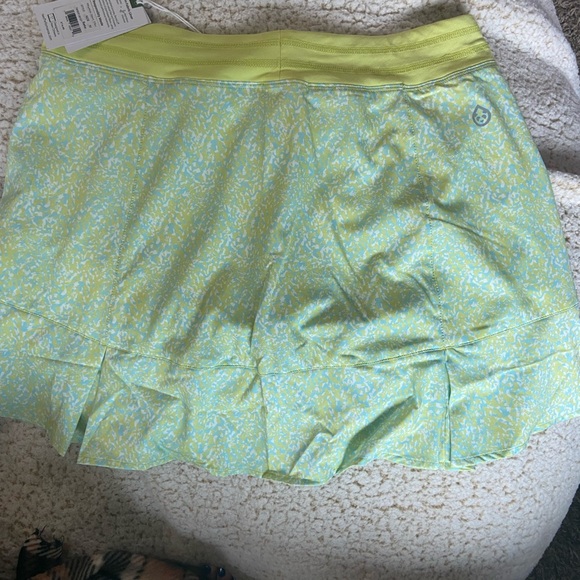 Tasc Rhythm Skirt 15 in - Picture 5 of 7
